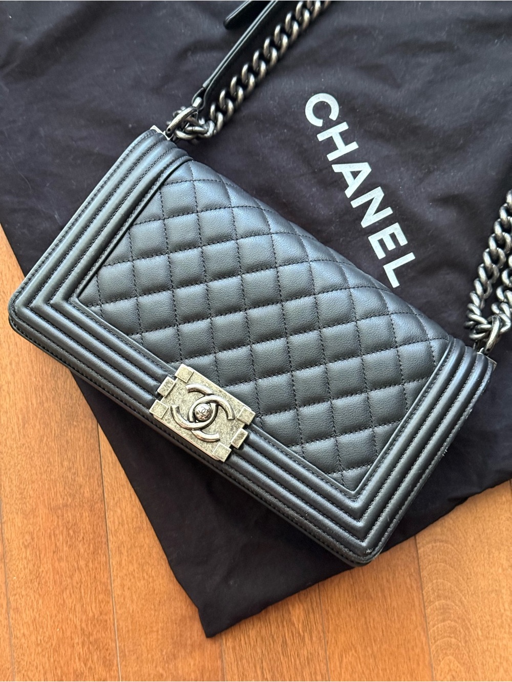 Chanel Black Quilted Boy Bag with Ruthenium Chain Strap - Picture 2 of 16